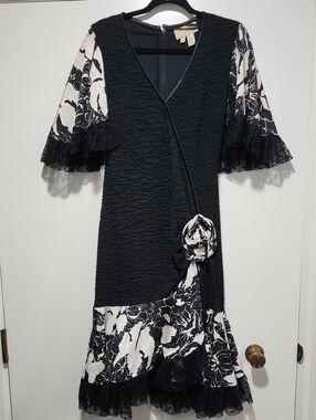 Vintage Black & White Floral-Accent Midi Dress with Rosette Detail